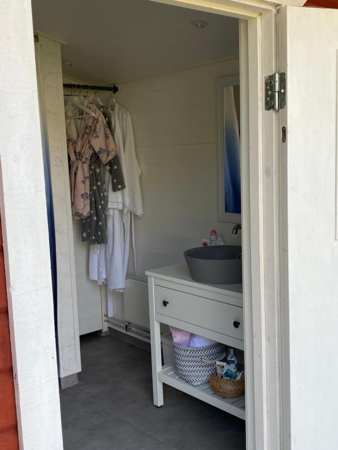 Östhammar Carpe Diem Guest Cottage מראה חיצוני תמונה